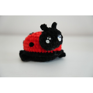 Maskotka biedronka – miękki pluszak na prezent