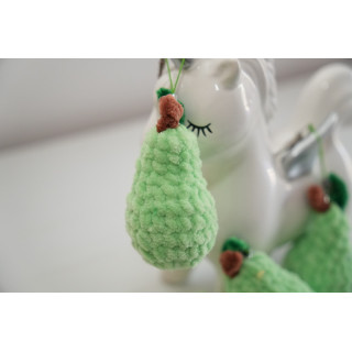 Brelok gruszka – pluszowy brelok na klucze